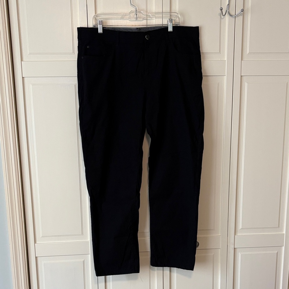 Members Mark Black Jean style Pants with zipper cargo pocket 38x30